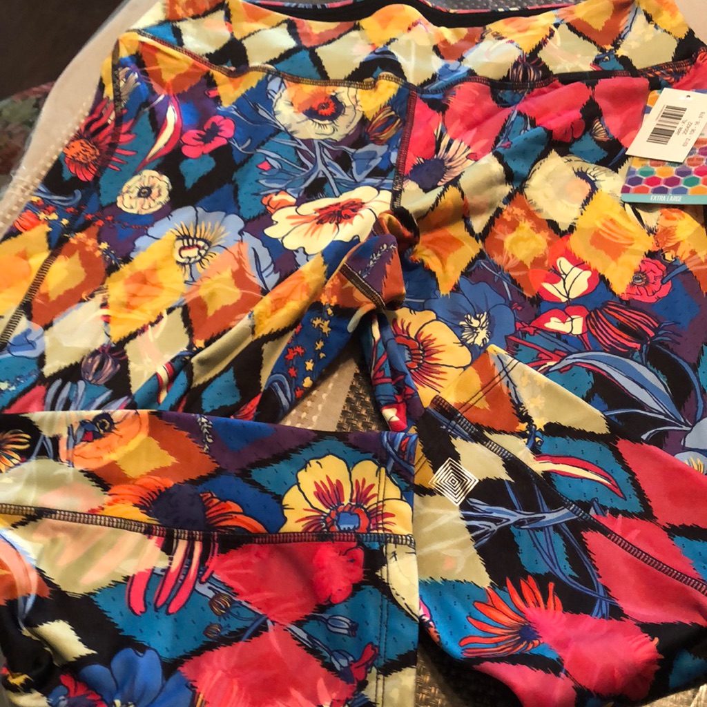 Multicolored Capris